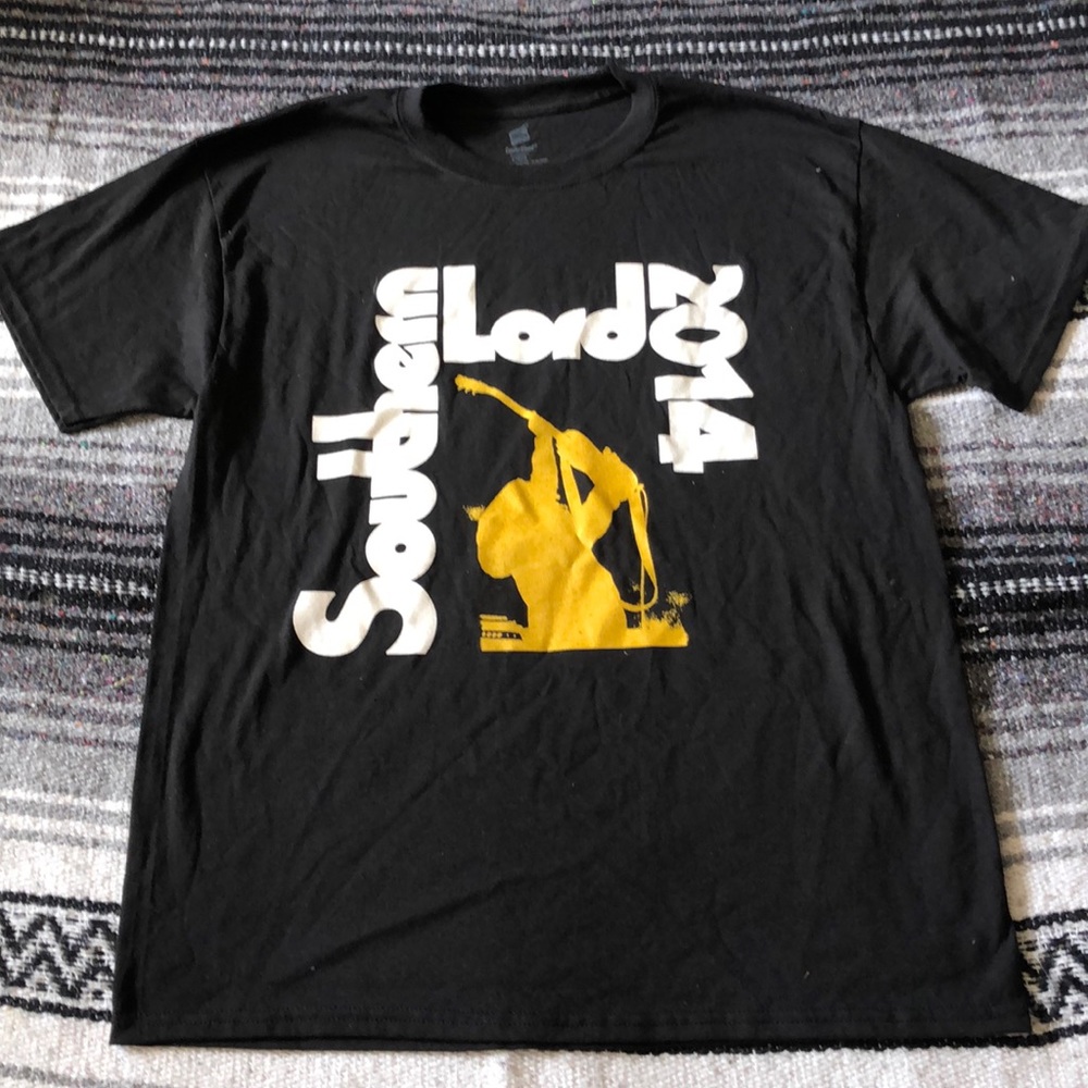 Men’s T NWOT